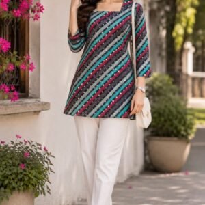 Women's Multicolor Diagonal Stripe Printed Short Kurti