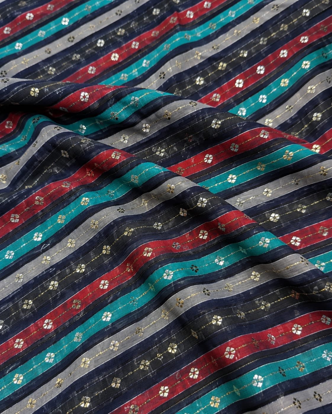 Women's Multicolor Diagonal Stripe Printed Short Kurti - Image 2